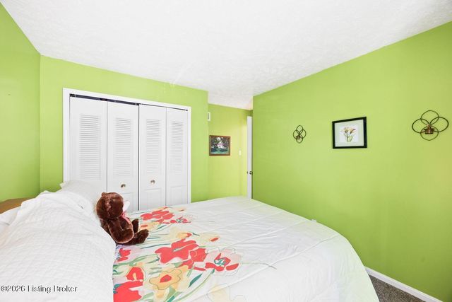 3914 Bayonne Ct, Jeffersontown, KY 40299