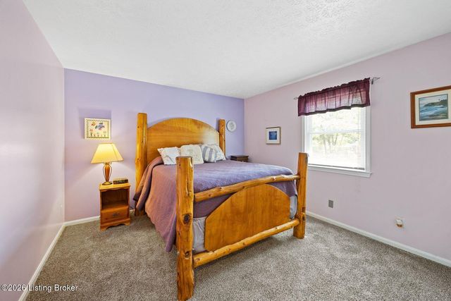 3914 Bayonne Ct, Jeffersontown, KY 40299