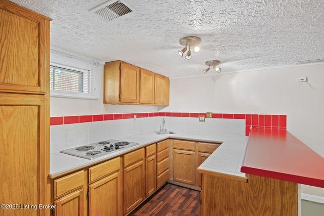 3914 Bayonne Ct, Jeffersontown, KY 40299