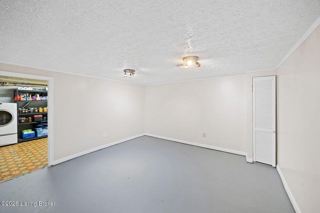 3914 Bayonne Ct, Jeffersontown, KY 40299