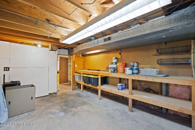 3914 Bayonne Ct, Jeffersontown, KY 40299