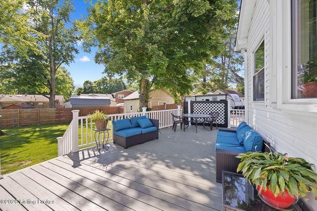 3914 Bayonne Ct, Jeffersontown, KY 40299