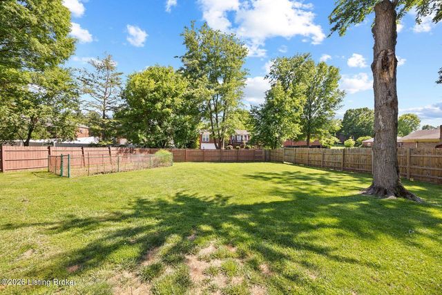 3914 Bayonne Ct, Jeffersontown, KY 40299