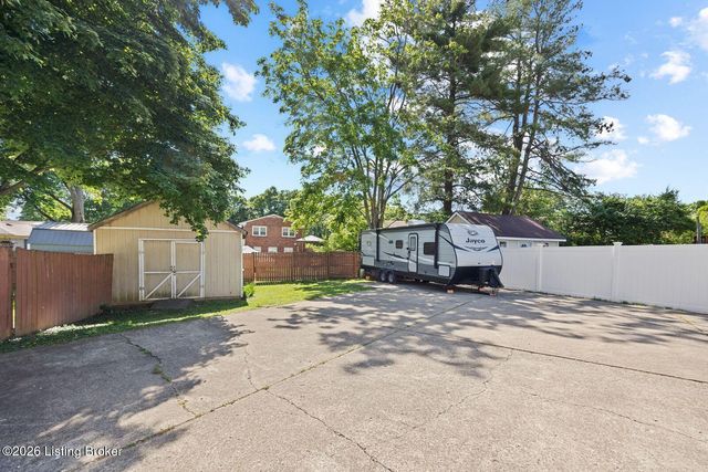 3914 Bayonne Ct, Jeffersontown, KY 40299