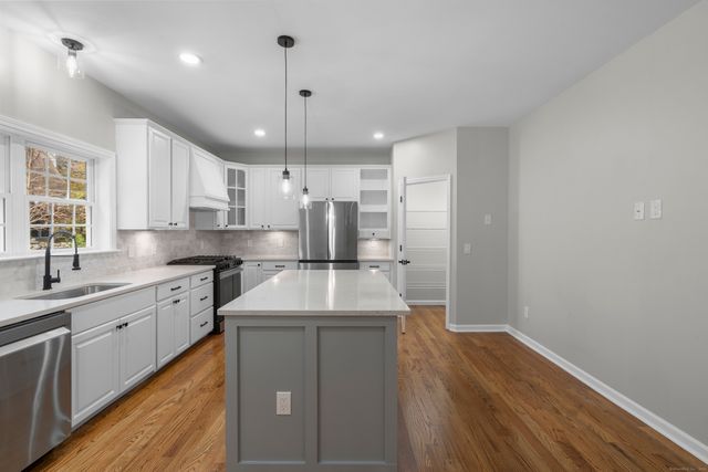 295 Haviland Road, Stamford, CT 06903