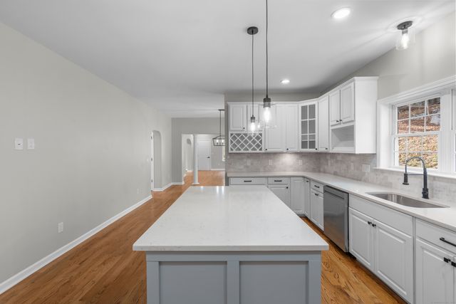 295 Haviland Road, Stamford, CT 06903