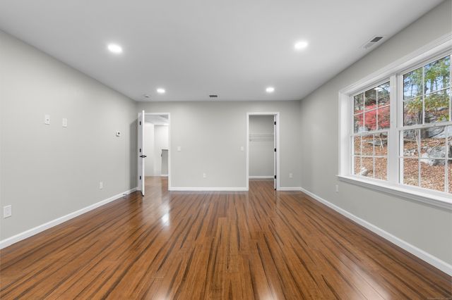 295 Haviland Road, Stamford, CT 06903