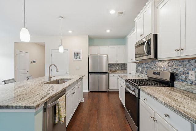 1067 Sago Palm Court, Mount Pleasant, SC 29429