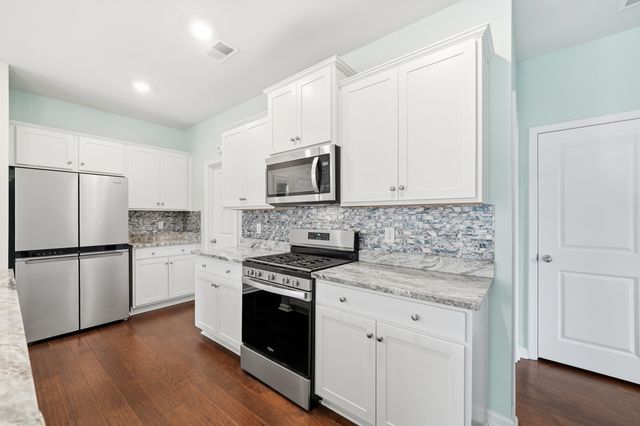 1067 Sago Palm Court, Mount Pleasant, SC 29429