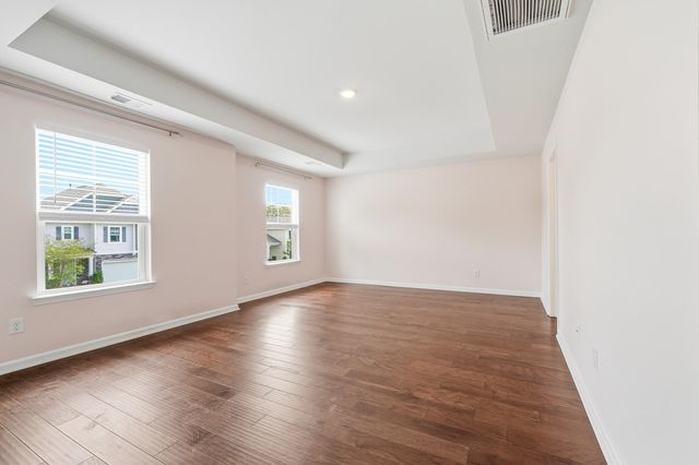 1067 Sago Palm Court, Mount Pleasant, SC 29429