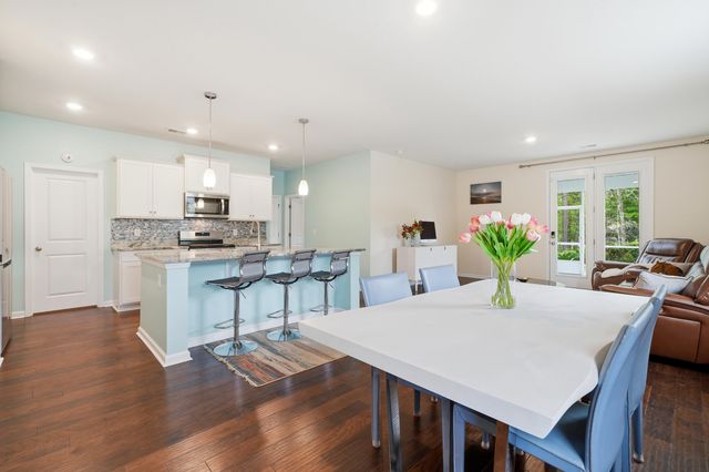 1067 Sago Palm Court, Mount Pleasant, SC 29429
