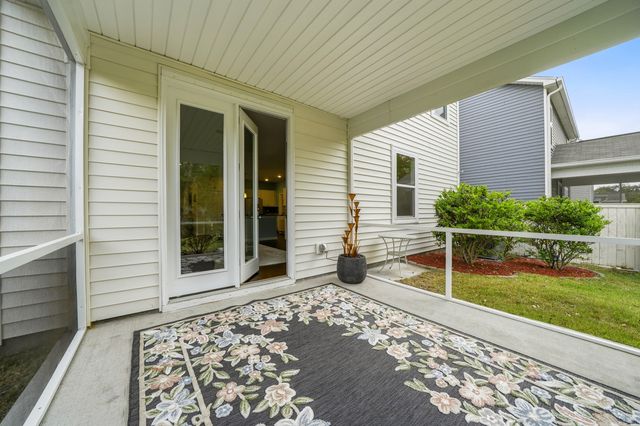 1067 Sago Palm Court, Mount Pleasant, SC 29429