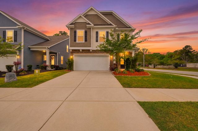 1067 Sago Palm Court, Mount Pleasant, SC 29429