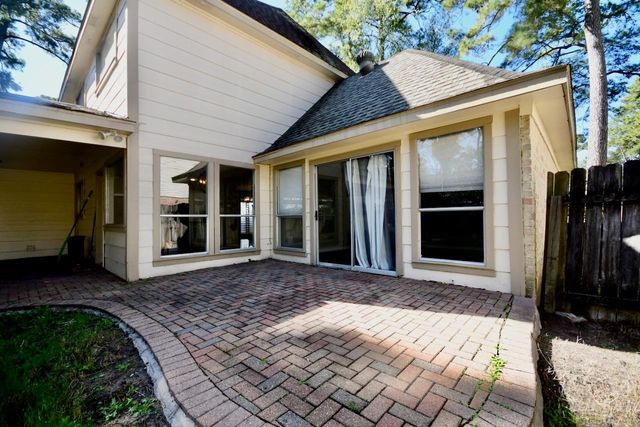 2706 Woodland Grove Drive, Houston, TX 77339