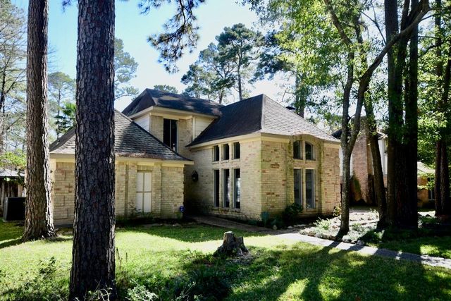 2706 Woodland Grove Drive, Houston, TX 77339