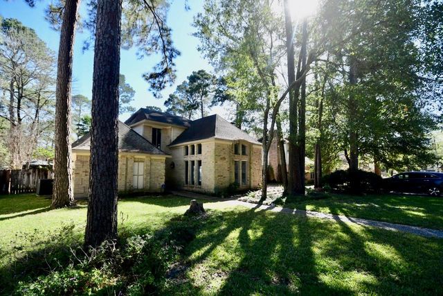 2706 Woodland Grove Drive, Houston, TX 77339
