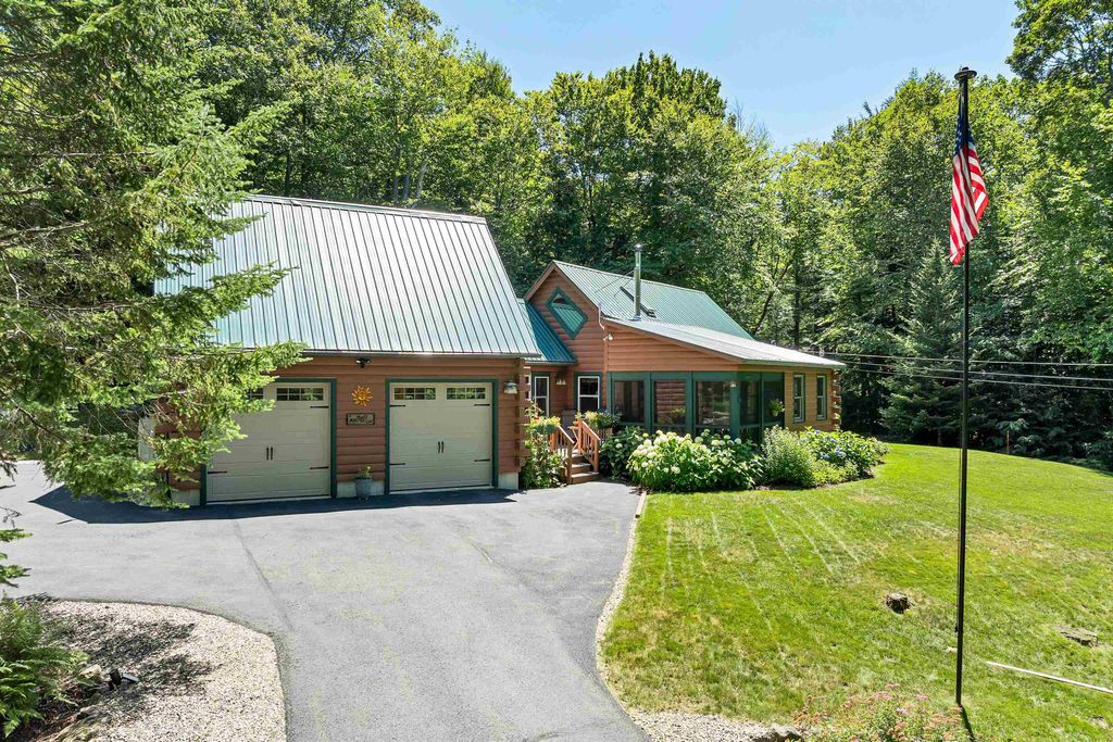 7 Valley Road, Tuftonboro, NH 03816