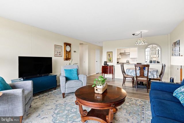 100 West Ave # 312-S, Jenkintown, PA 19046