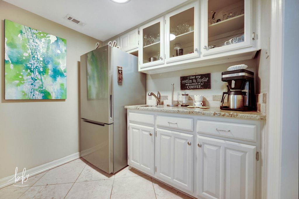 Image 19 of property listing at 5414 Beverly Drive, San Angelo, TX 76904
