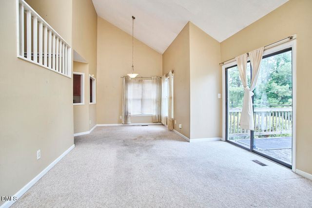 9 Hickory Wood Square, Durham, NC 27713