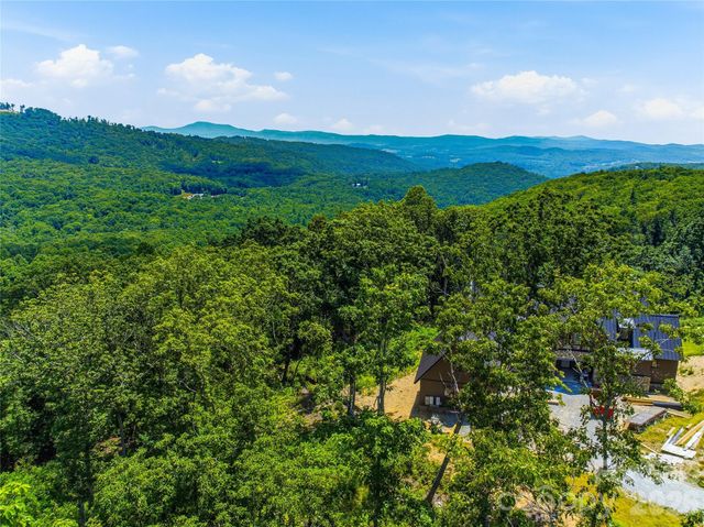 58 Mountain Grove Lane, Fletcher, NC 28732