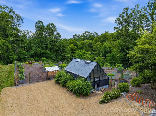 58 Mountain Grove Lane, Fletcher, NC 28732