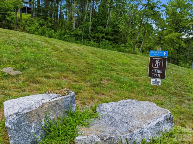 58 Mountain Grove Lane, Fletcher, NC 28732