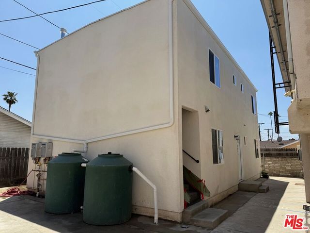 6644 IRVINE Avenue, North Hollywood, CA 91606