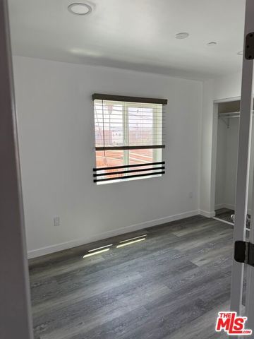 6644 IRVINE Avenue, North Hollywood, CA 91606