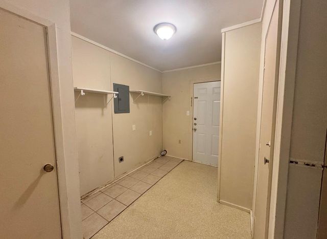 110 Marek RD, Elgin, TX 78621