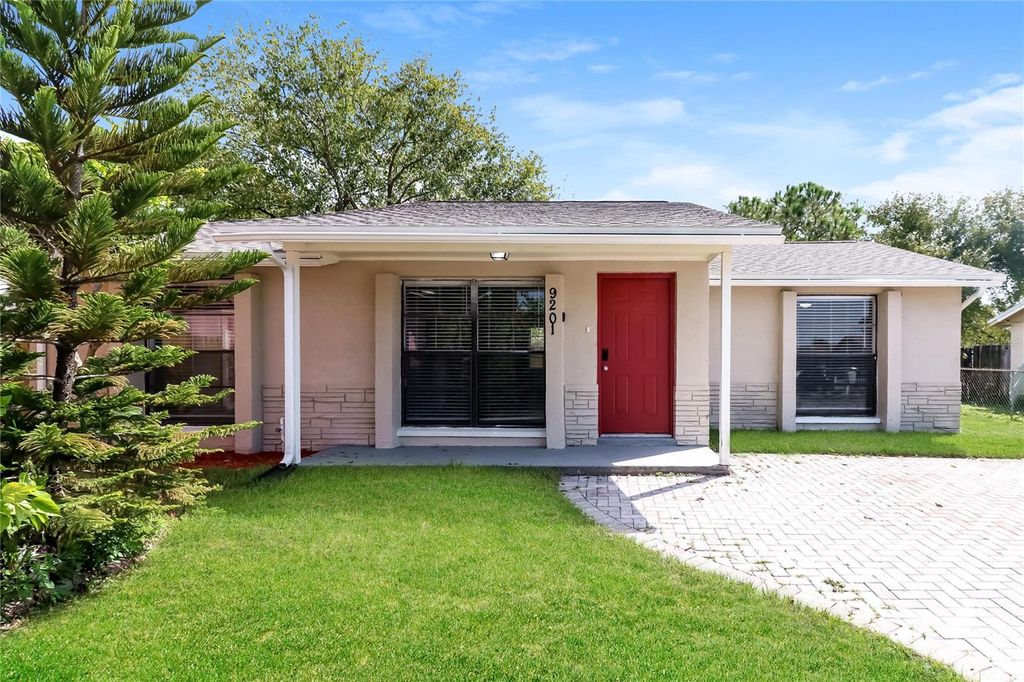 9201 BALFERN COURT, Tampa, FL 33615