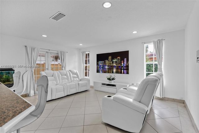 13904 SW 18th Terrace, Miami, FL 33175
