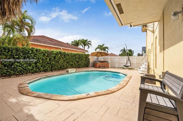13904 SW 18th Terrace, Miami, FL 33175