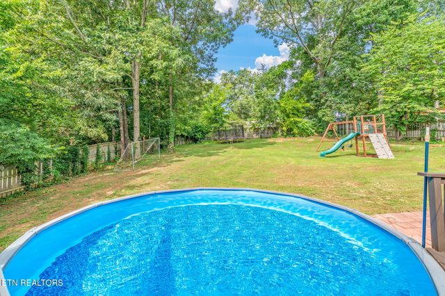 1825 Scenic Valley Lane, Knoxville, TN 37922