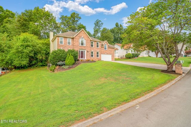 1825 Scenic Valley Lane, Knoxville, TN 37922