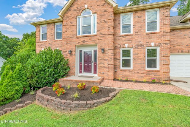1825 Scenic Valley Lane, Knoxville, TN 37922
