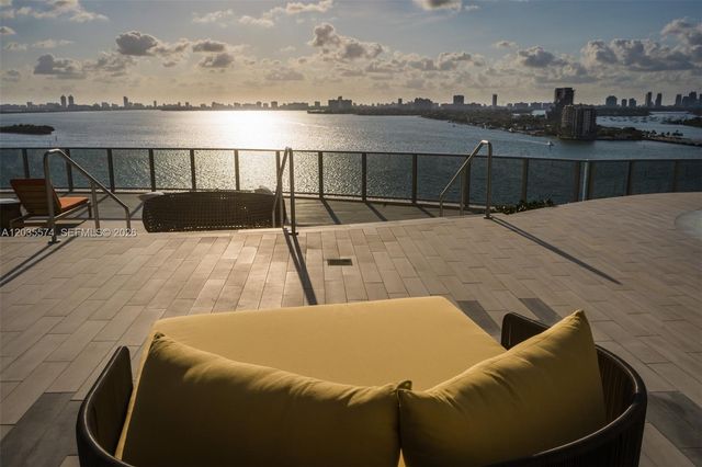 488 NE 18th Street 615, Miami, FL 33132