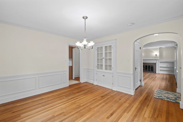 58 Glenwood Street, Holden, MA 01520