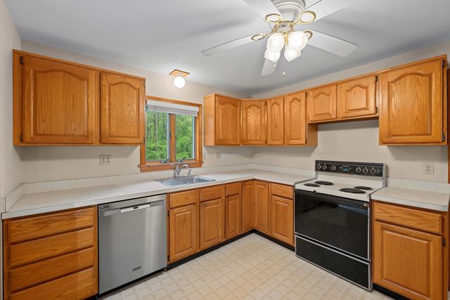 58 Glenwood Street, Holden, MA 01520