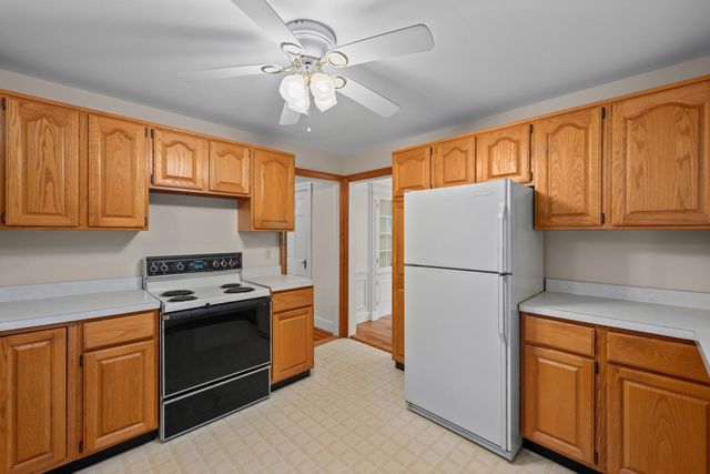 58 Glenwood Street, Holden, MA 01520