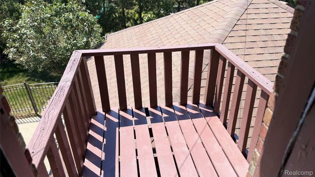1305 Bedford Road, Grosse Pointe Park, MI 48230