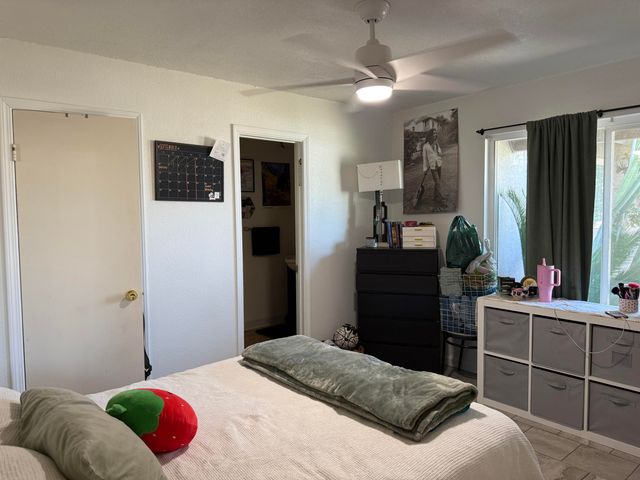 3425 W Laurel Avenue, Visalia, CA 93277