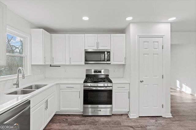 320 Austin Drive, Douglasville, GA 30134