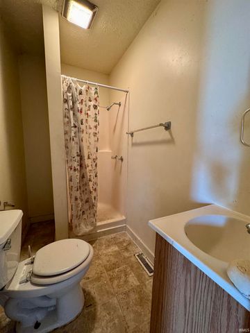 313 E South B Street, Gas City, IN 46933