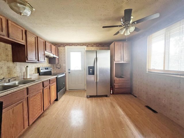 1444 Chesterton Square N, Columbus, OH 43229