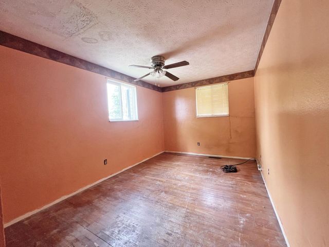 1444 Chesterton Square N, Columbus, OH 43229