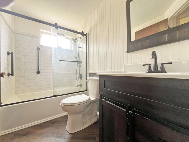 1444 Chesterton Square N, Columbus, OH 43229