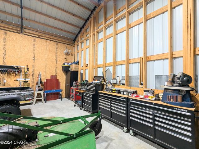 5310 Chestnut Lane, Greenwood, FL 32443