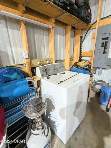 5310 Chestnut Lane, Greenwood, FL 32443