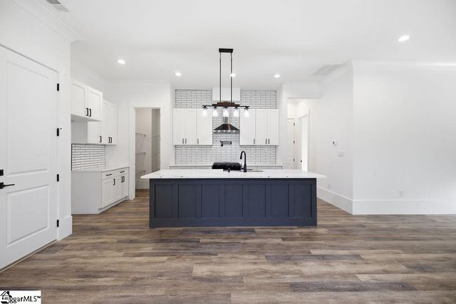 127 Moore Drive, Easley, SC 29642